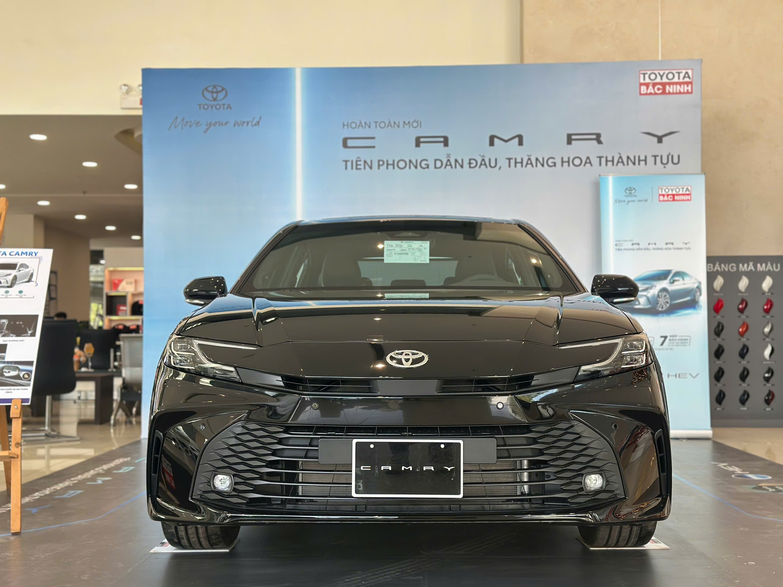 Camry 2025 1 Toyota Camry 2025 - Sự kết hợp hoàn hảo giữa công nghệ hiện đại và hiệu suất mạnh mẽ