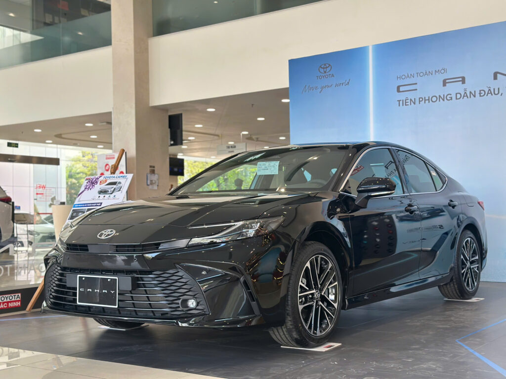 Camry mau den 2025 Toyota Bắc Ninh | Báo giá xe Toyota & Ưu đãi trả góp mới nhất 2025