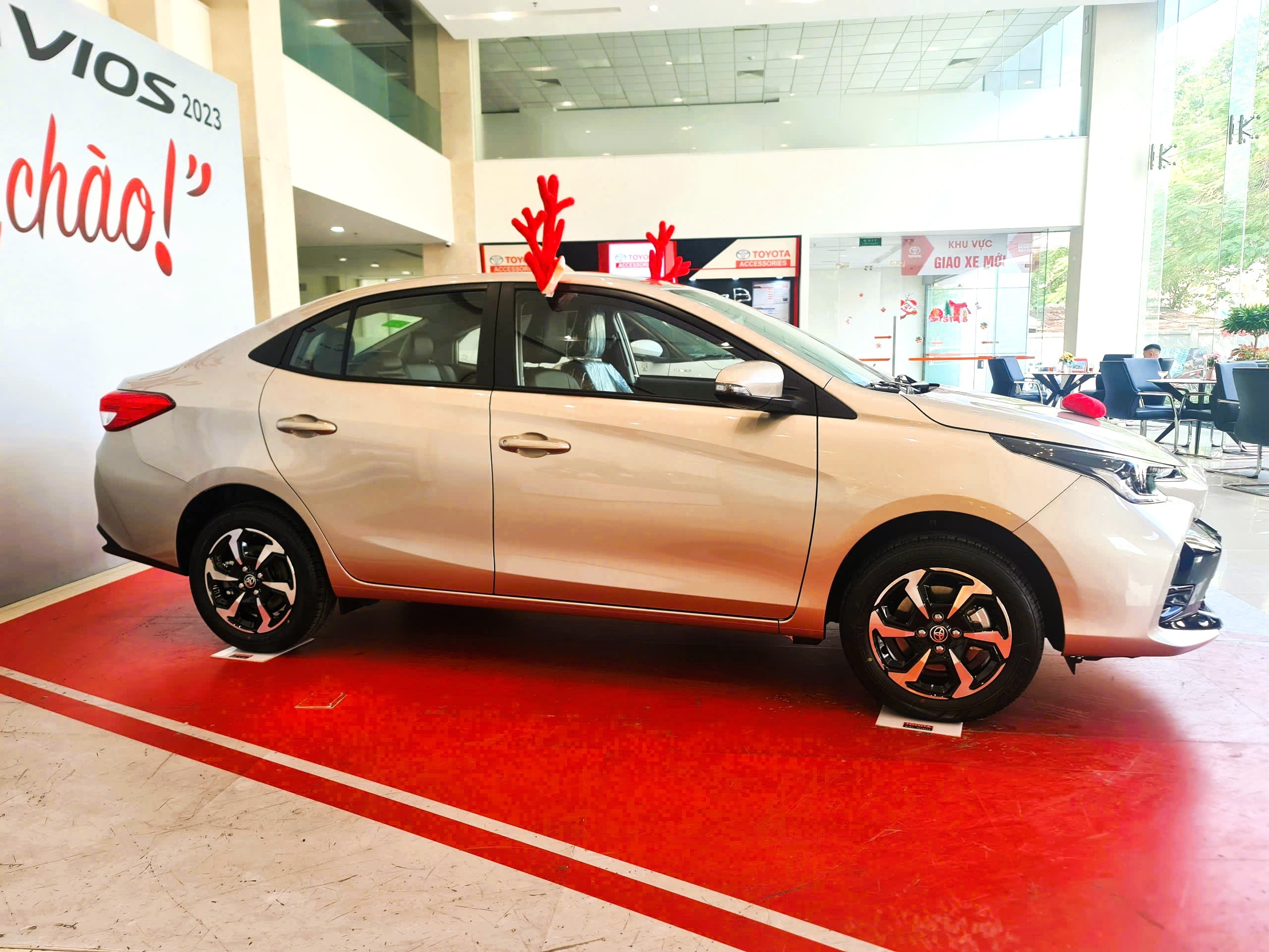 Mua Xe Vios tết 2025
