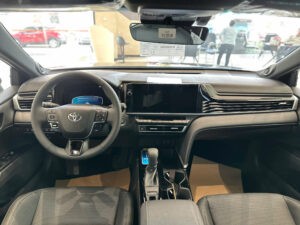 Noi that camry 2025 mau den Toyota Camry 2025 - Sự kết hợp hoàn hảo giữa công nghệ hiện đại và hiệu suất mạnh mẽ