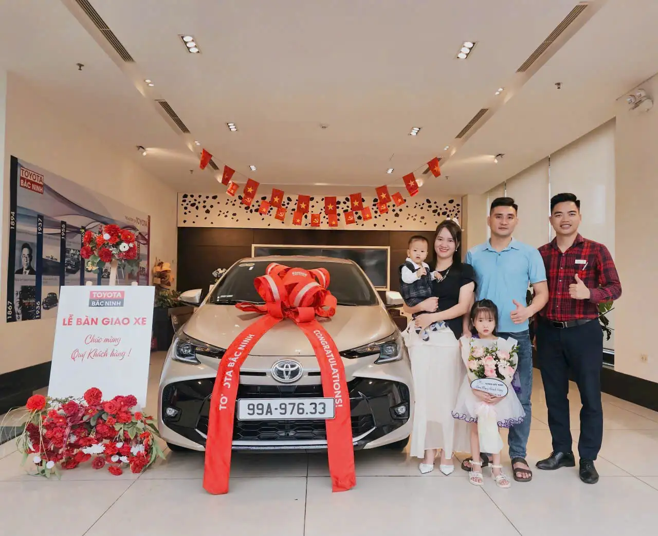 Anh Dương nhận xe Toyota Vios tại Toyota Bắc Ninh tháng 11/2025