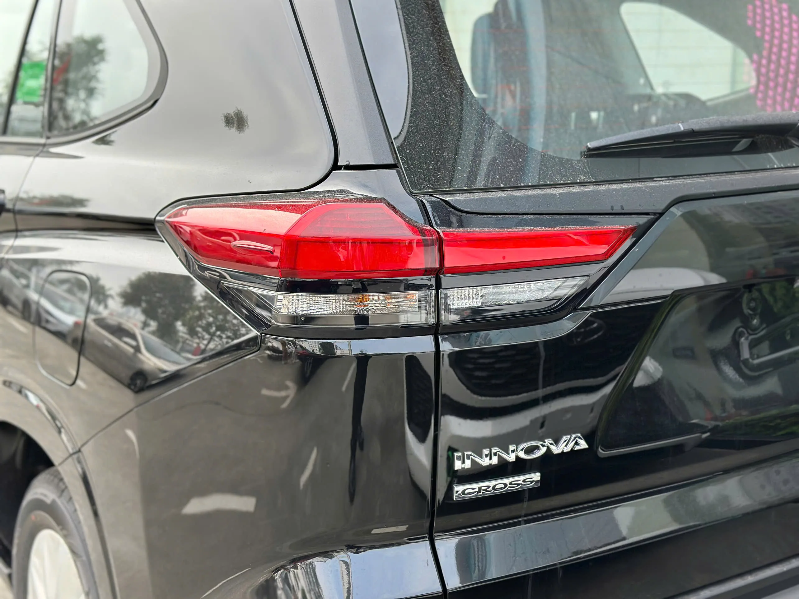 Den hau Innova Cross G tai Bac Ninh Toyota Innova Cross 2.0 G 2026 – Mẫu MPV dẫn đầu xu hướng mới