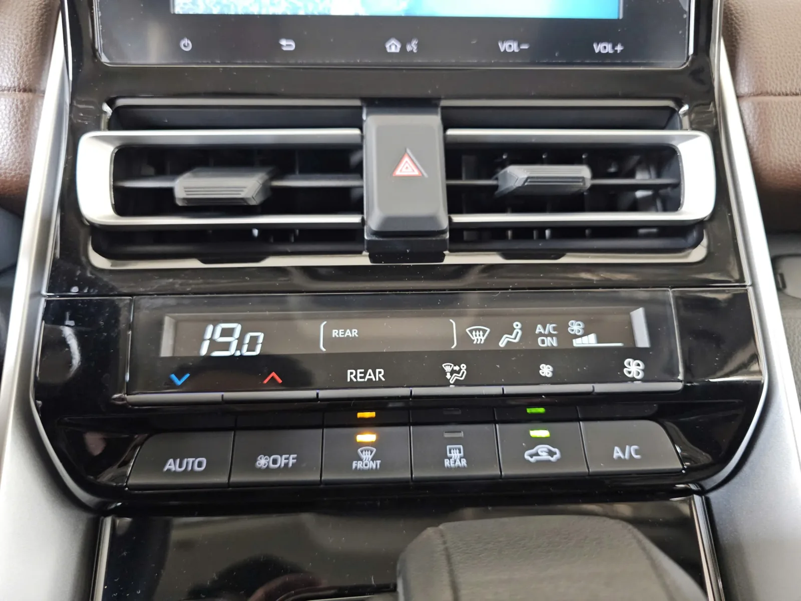 Dieu hoa Innova Cross G Bac Ninh Toyota Innova Cross 2.0 G 2026 – Mẫu MPV dẫn đầu xu hướng mới