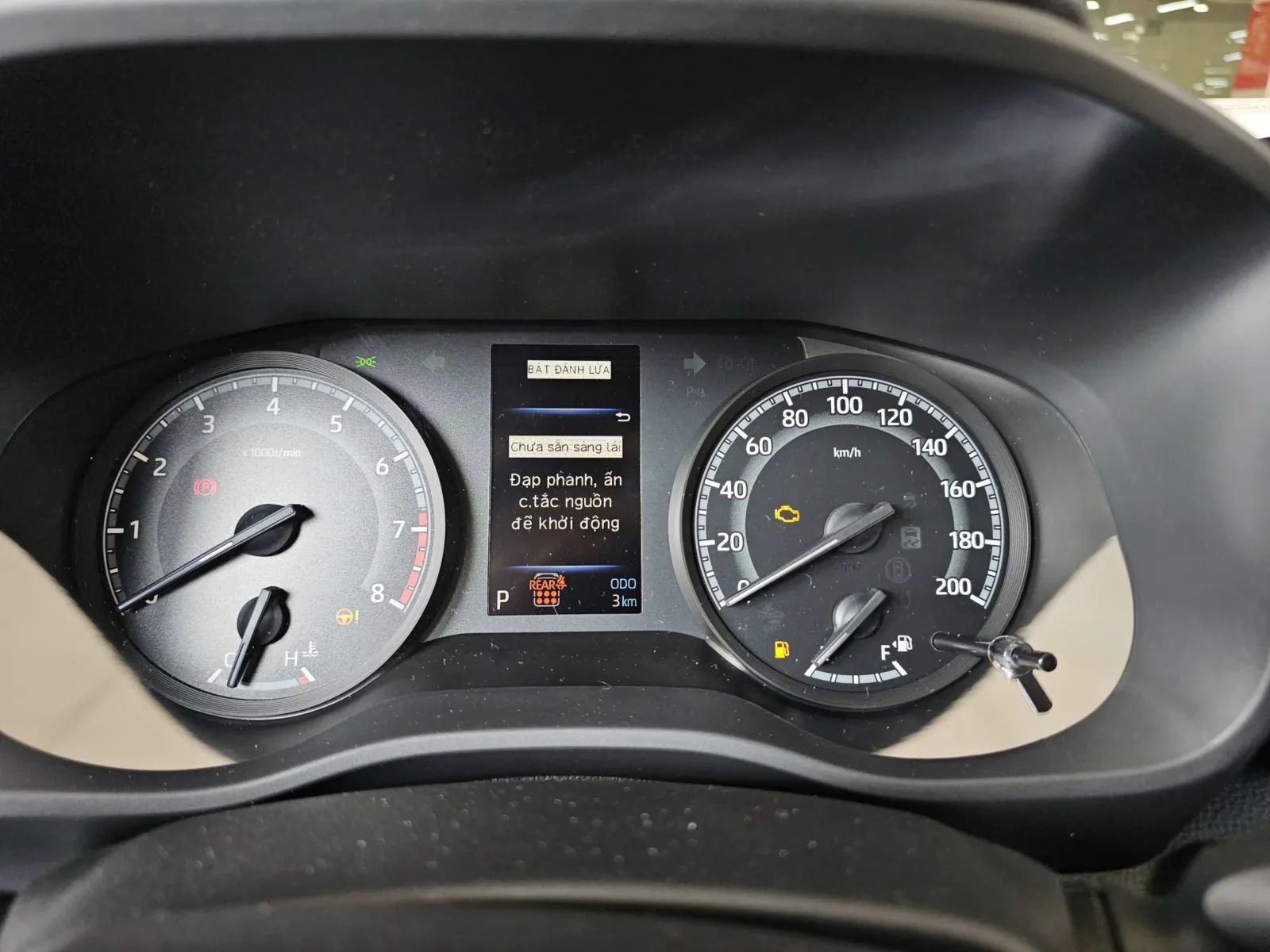 Dong ho Innova Cross G tai Bac Ninh Toyota Innova Cross 2.0 G 2026 – Mẫu MPV dẫn đầu xu hướng mới