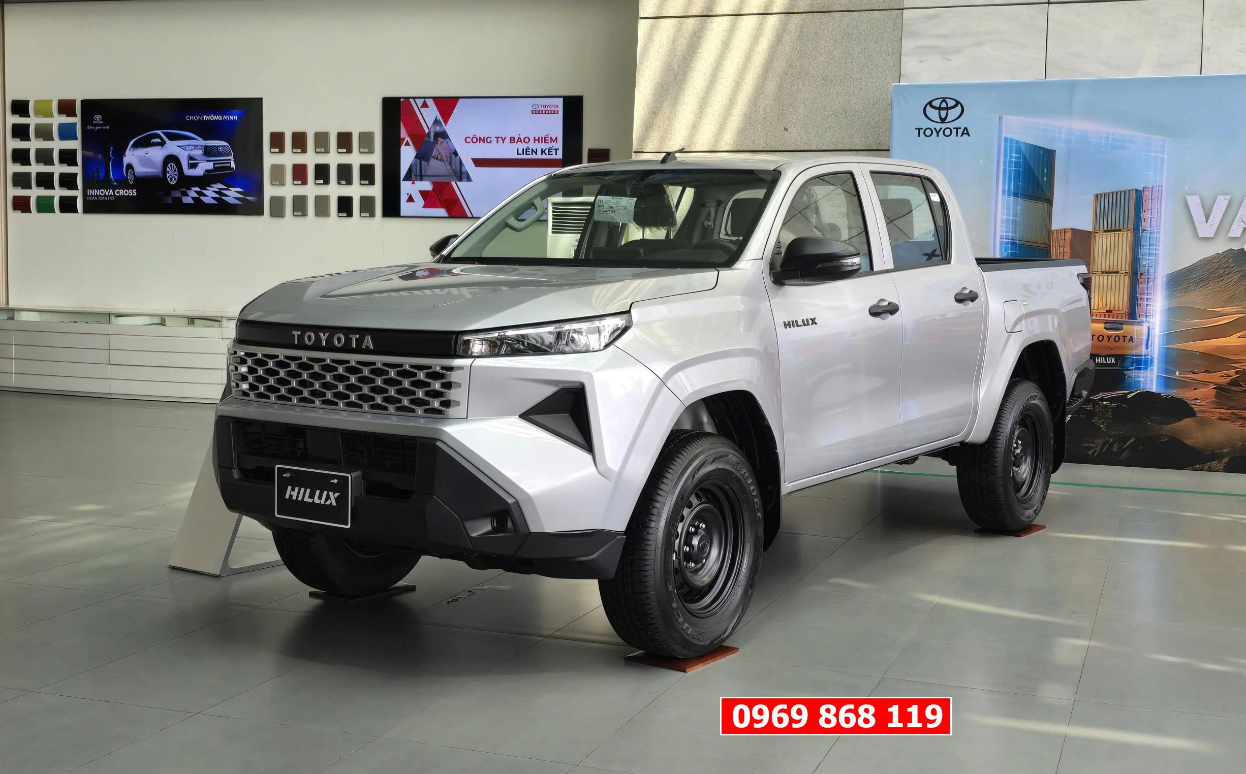 Hilux số sàn tại Bắc Ninh màu bạc